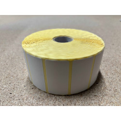Topcoated etiketten 51x25mm 2.580 etiketten op rol